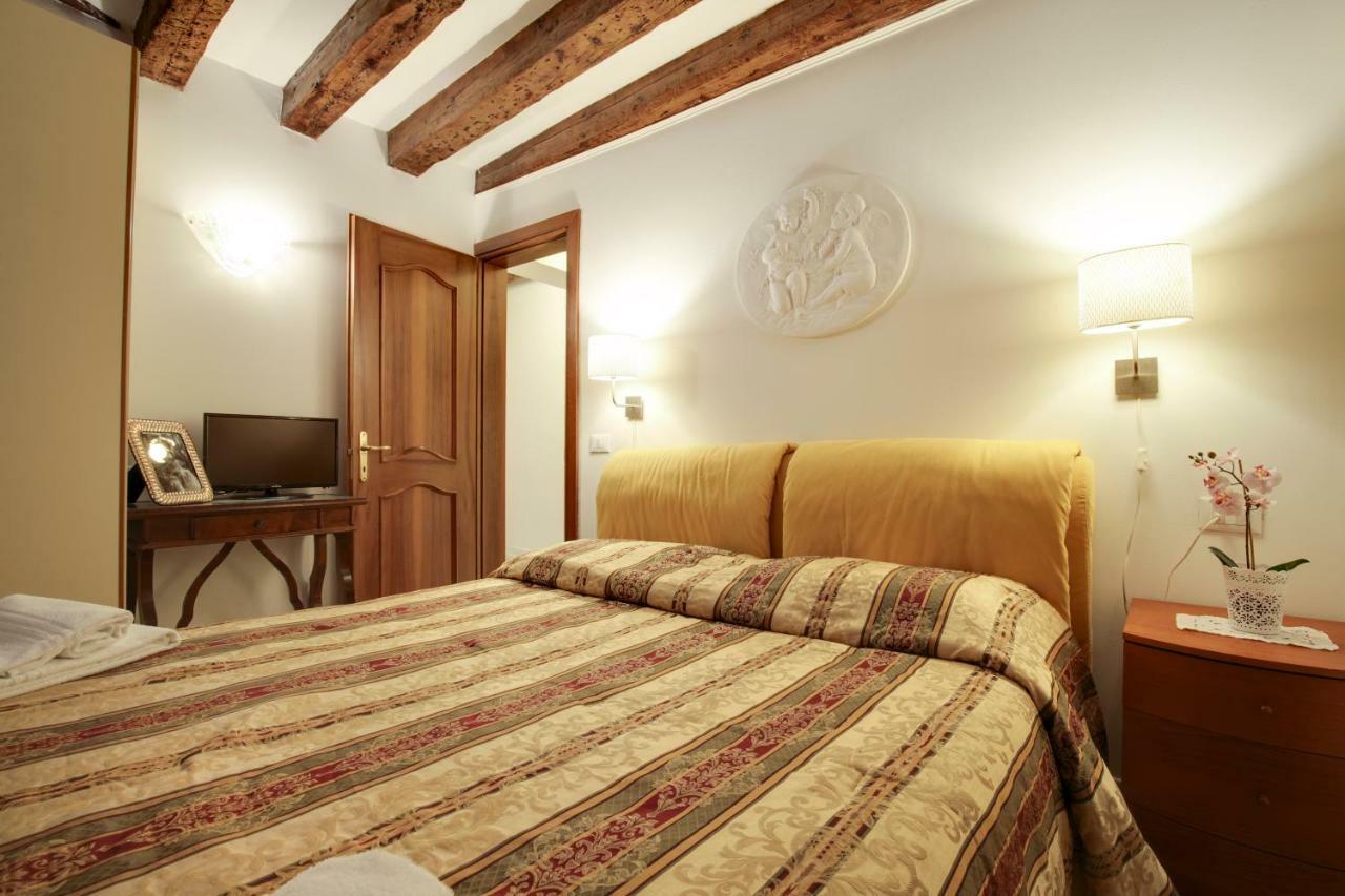Angel's House * Venedig
