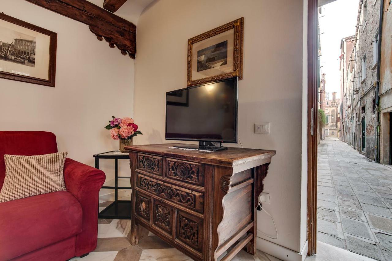 Angel's House * Venedig
